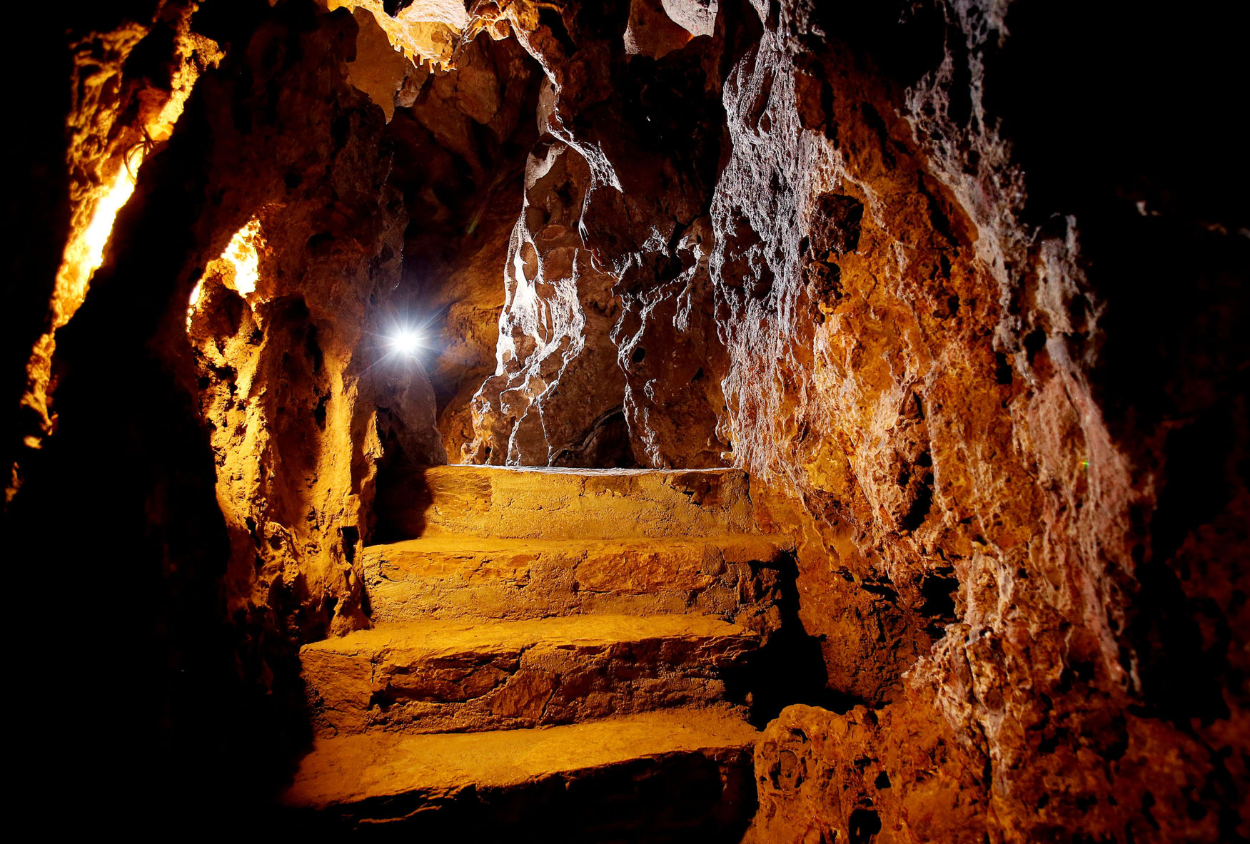 Colossal Cave Mountain Park